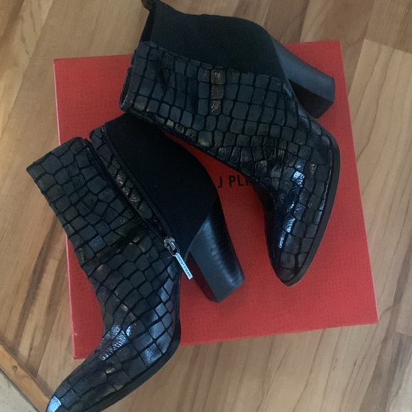 Donald J Pliner boots 7.5M - Picture 2 of 9